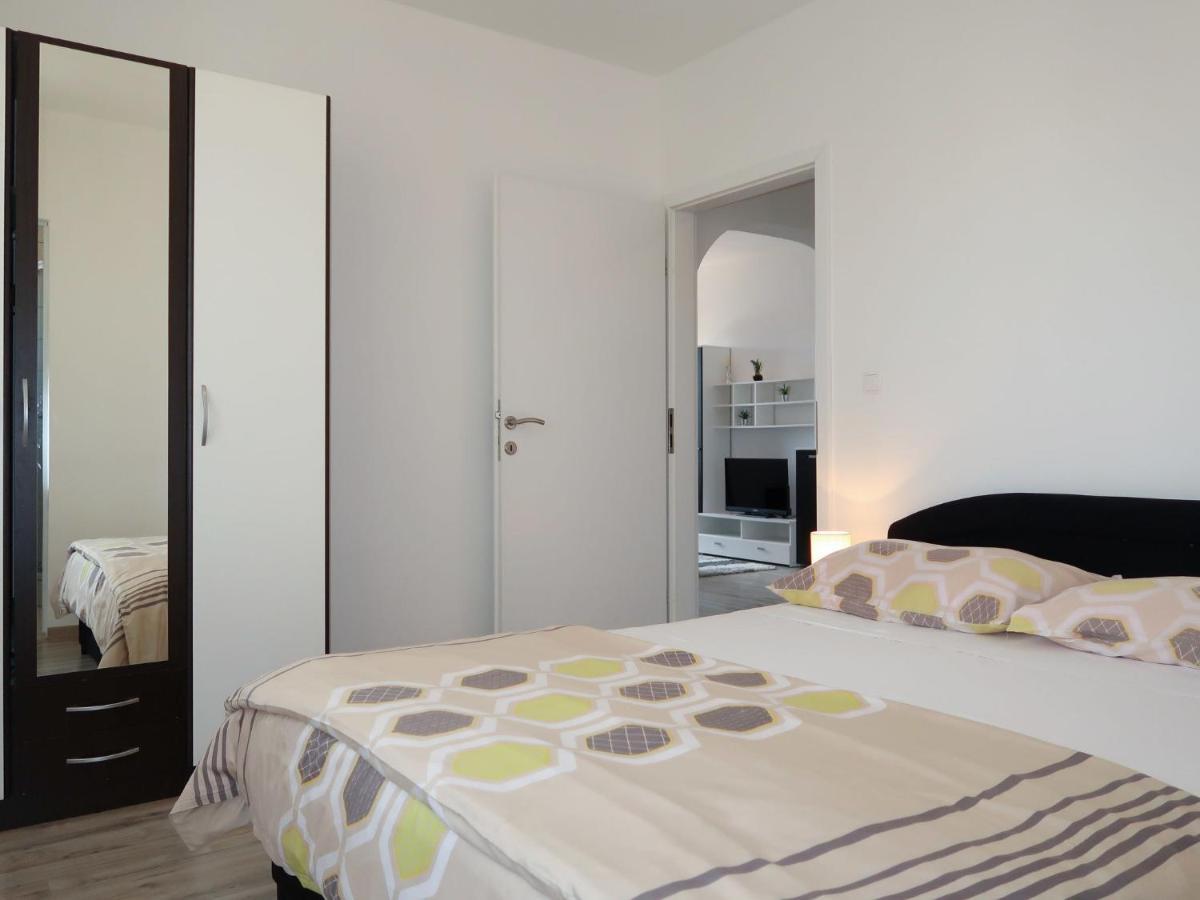 Apartment Rosic - Krk217 By Interhome Kornić Kültér fotó