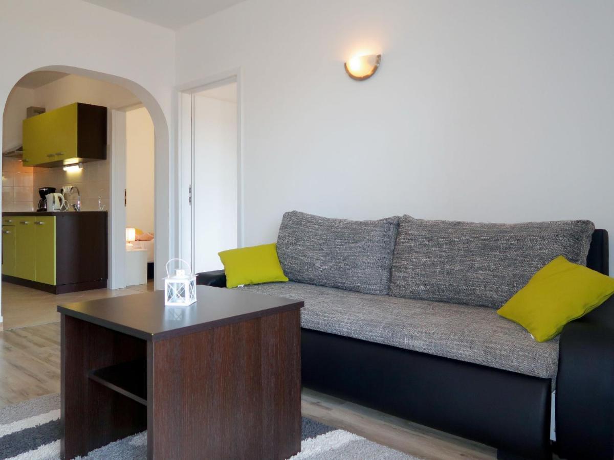 Apartment Rosic - Krk217 By Interhome Kornić Kültér fotó